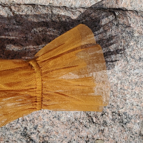 Anthro Floral Embroidered Top Small - Picture 6 of 16